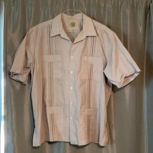 Dos Carolinas guayabera